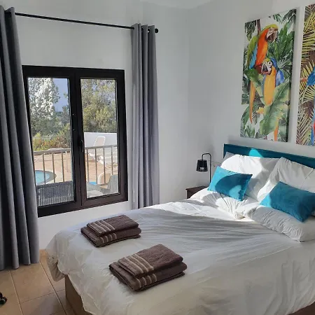 Montana Lanzarote - Large Private Pool - Sleeps 10