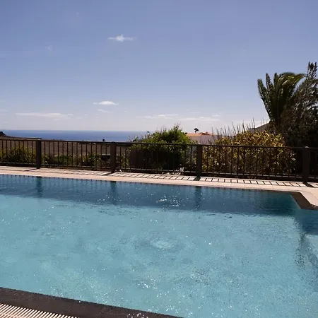 Montana Lanzarote - Large Private Pool - Sleeps 10 Villa El Mojon (Canary)