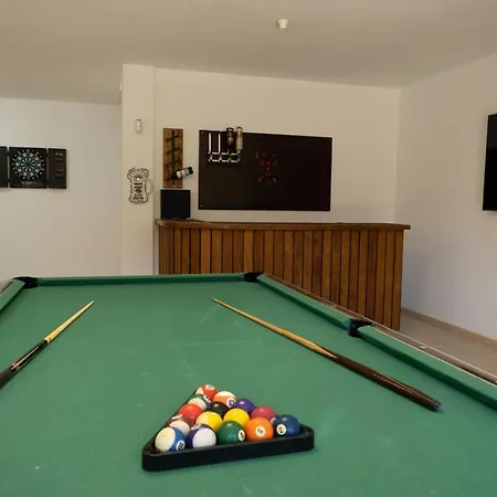 Montana Lanzarote - Large Private Pool - Sleeps 10 El Mojón